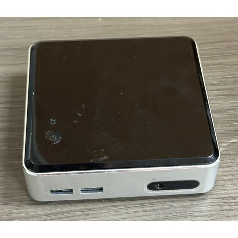 Intel D34010WYK Intel Core i3 Mini PC SSD Windows Complete with Cord Tested